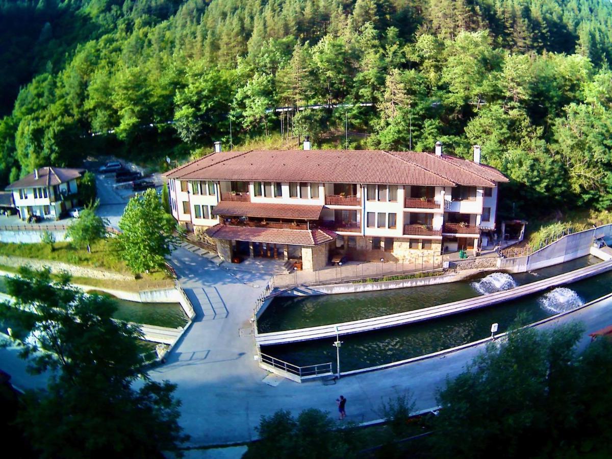 Fisherman'S Hut Family Hotel Beden 외부 사진