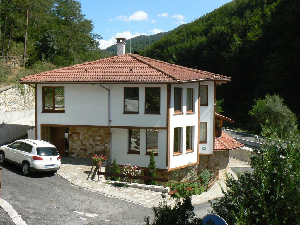 Fisherman'S Hut Family Hotel Beden 외부 사진