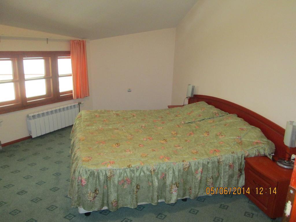 Fisherman'S Hut Family Hotel Beden 객실 사진
