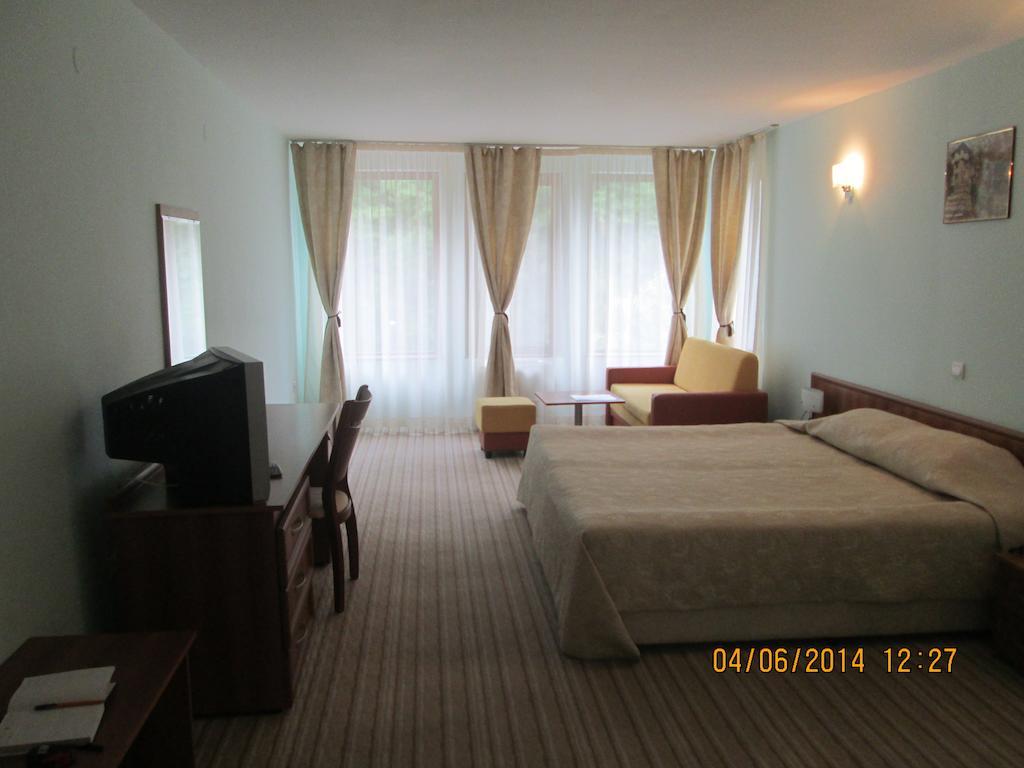 Fisherman'S Hut Family Hotel Beden 객실 사진