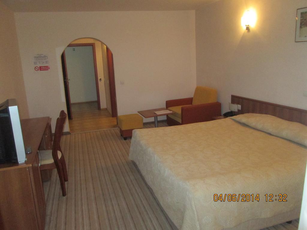Fisherman'S Hut Family Hotel Beden 외부 사진