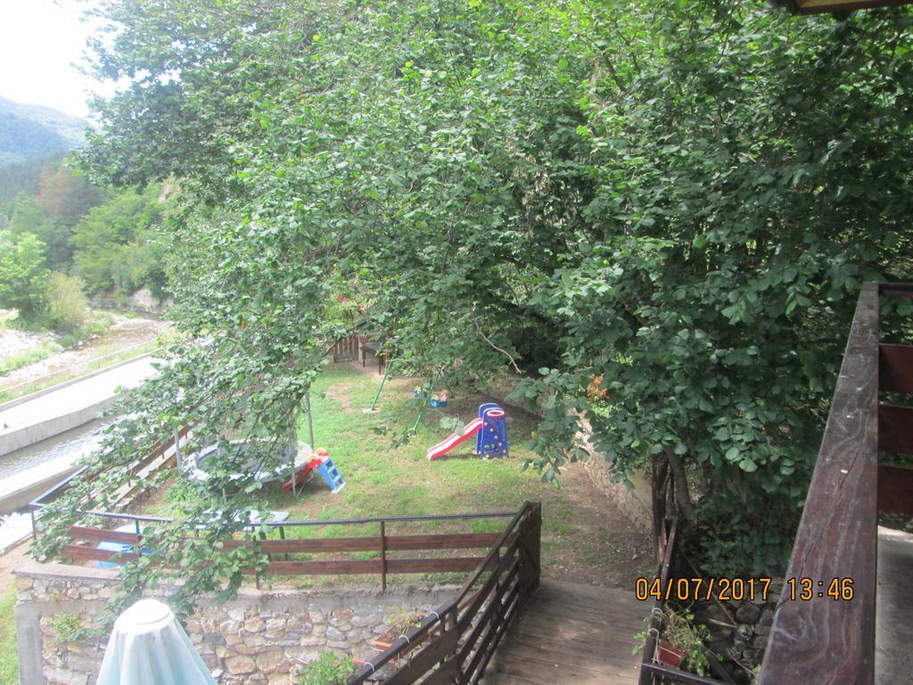 Fisherman'S Hut Family Hotel Beden 외부 사진