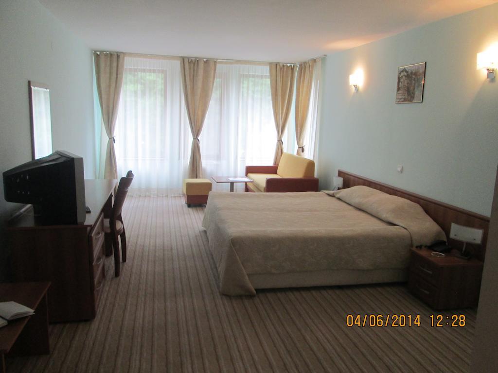 Fisherman'S Hut Family Hotel Beden 외부 사진